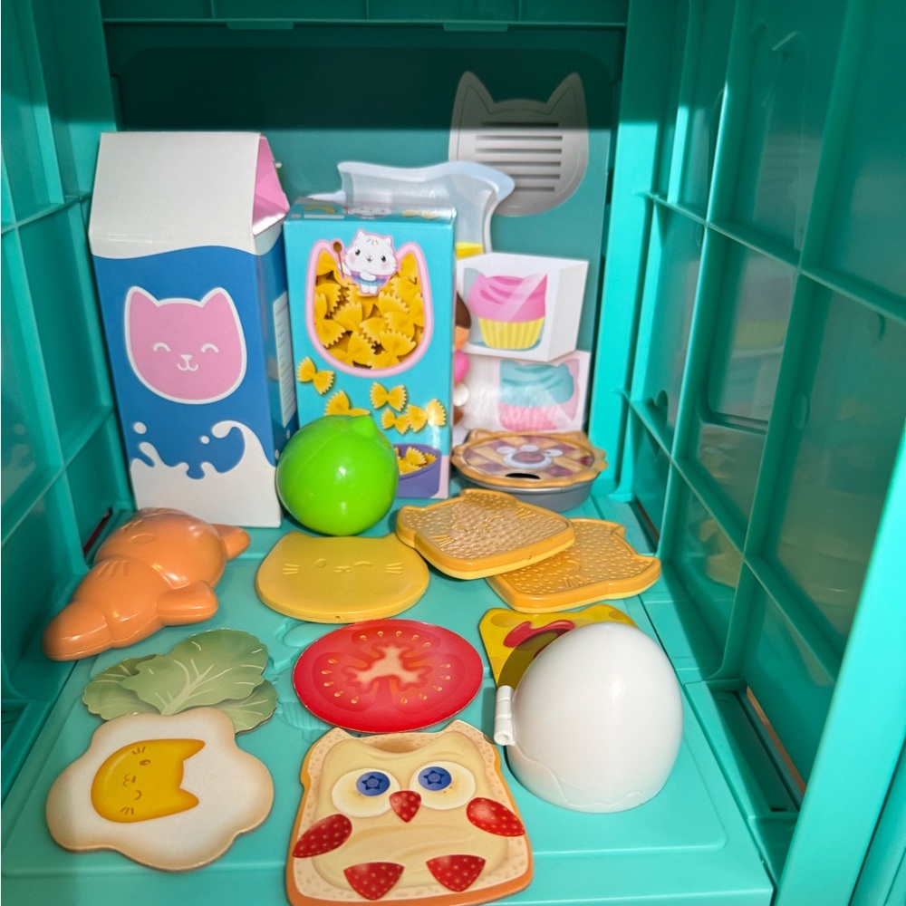 Cakey’s Kitchen - Picture 3 of 4